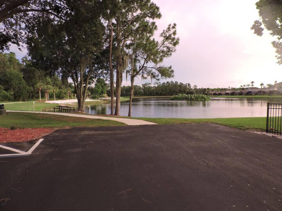 Enchanting Escape 3 Bedroom Minutes From Disney! Kissimmee Exteriér fotografie